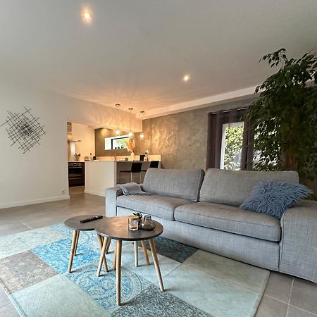 Maison Contemporaine Avec Piscine Privee Chauffee, Entre Plages Et Provence, Borne 11 Kw Истр Экстерьер фото
