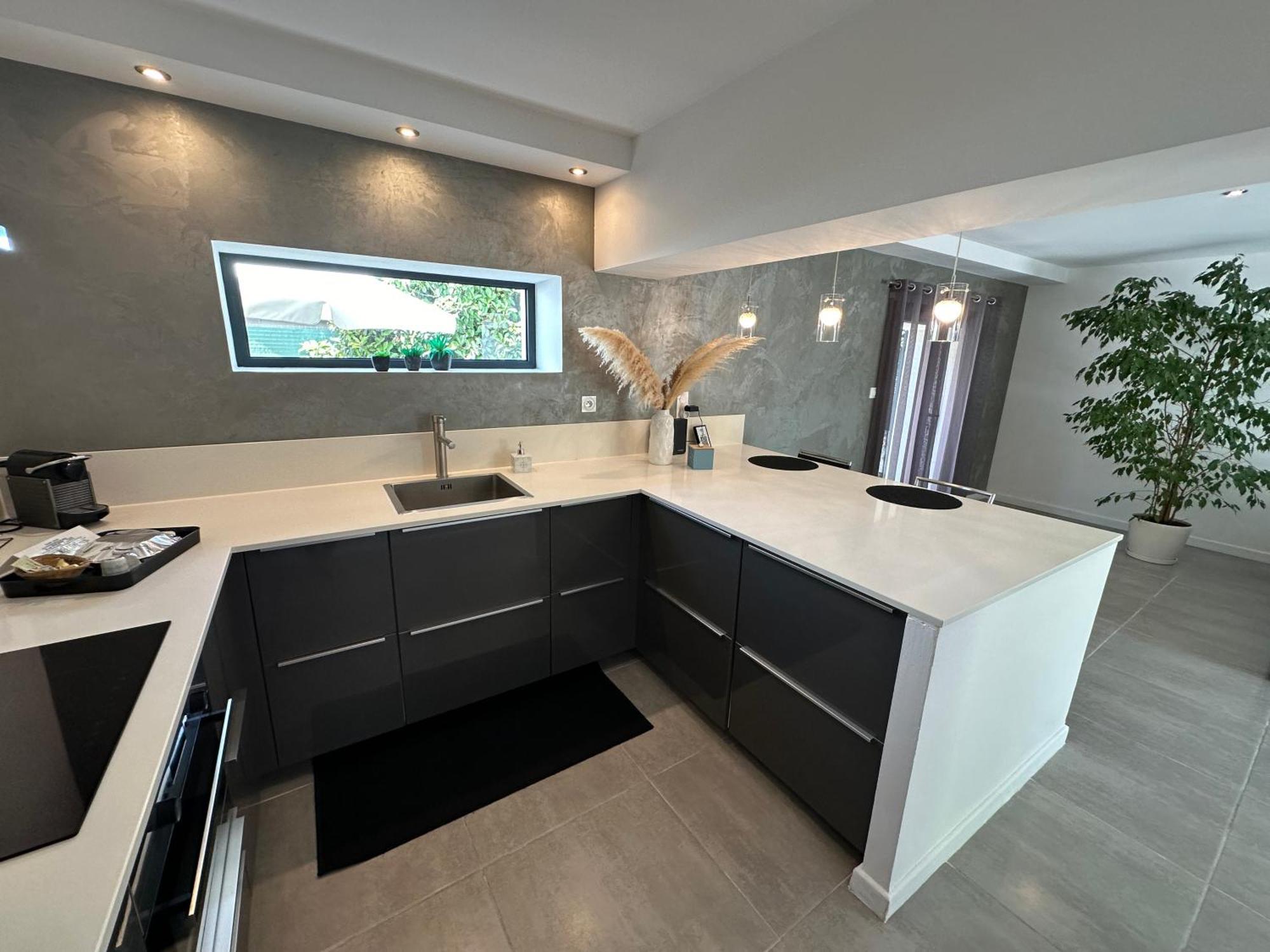Maison Contemporaine Avec Piscine Privee Chauffee, Entre Plages Et Provence, Borne 11 Kw Истр Экстерьер фото