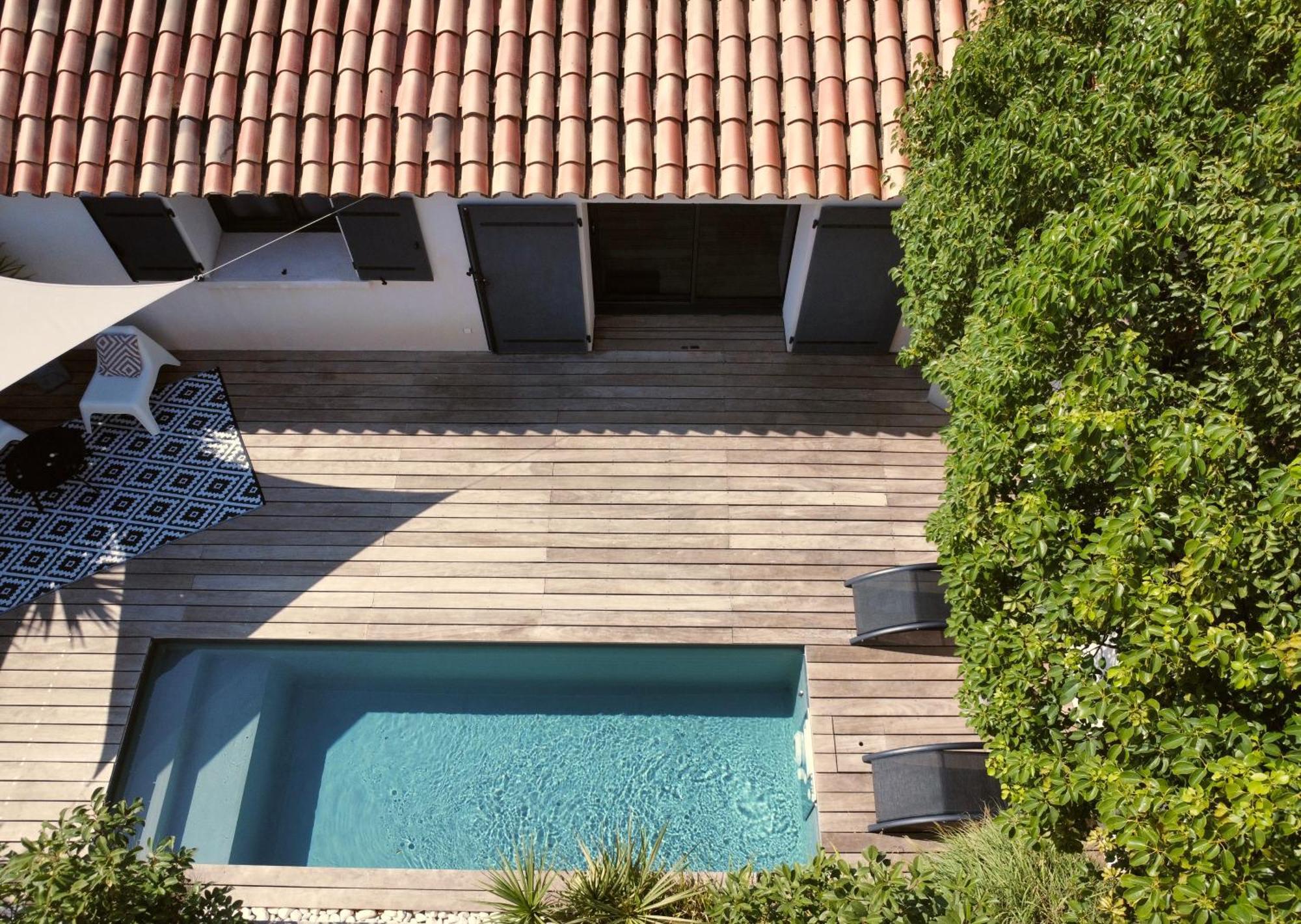 Maison Contemporaine Avec Piscine Privee Chauffee, Entre Plages Et Provence, Borne 11 Kw Истр Экстерьер фото