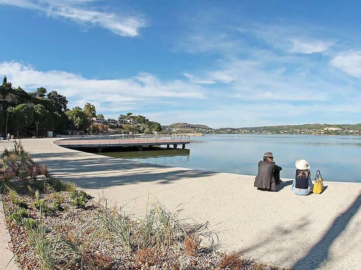 Maison Contemporaine Avec Piscine Privee Chauffee, Entre Plages Et Provence, Borne 11 Kw Истр Экстерьер фото